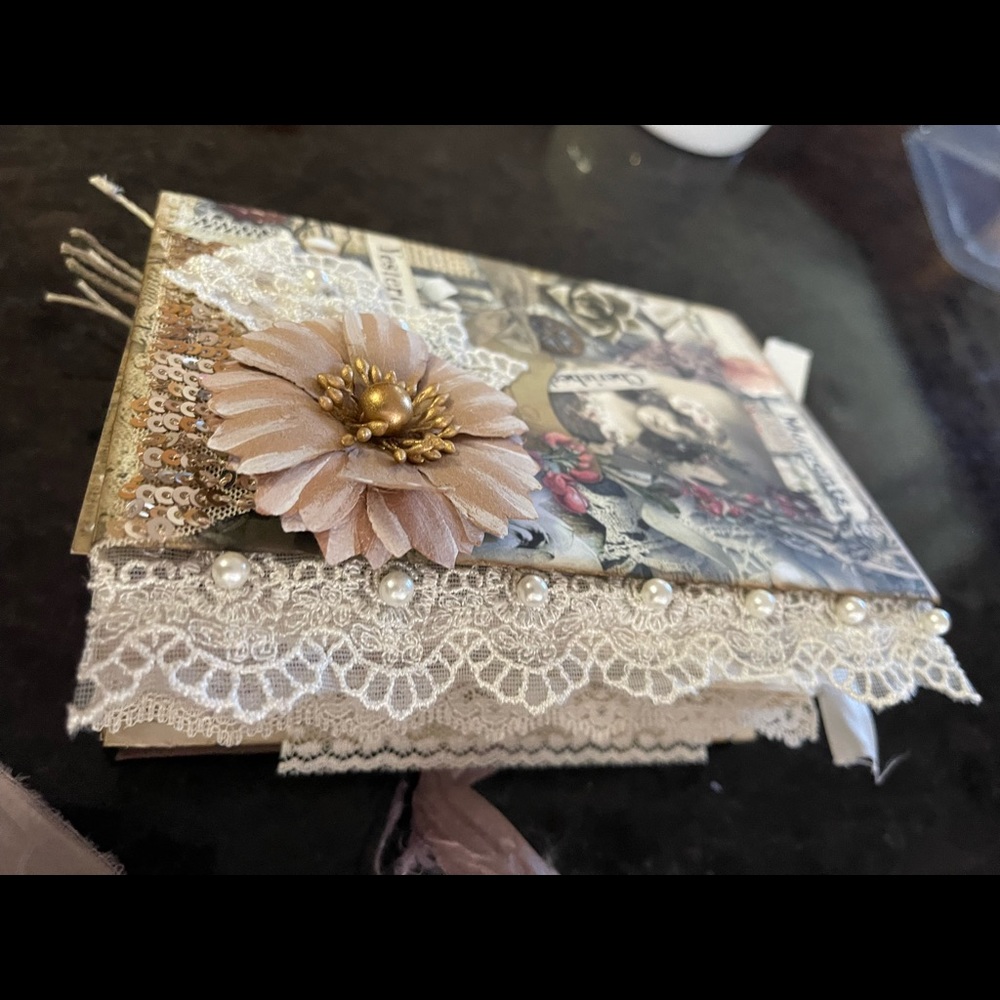 SOLD Junk journal - Picture 3 of 9